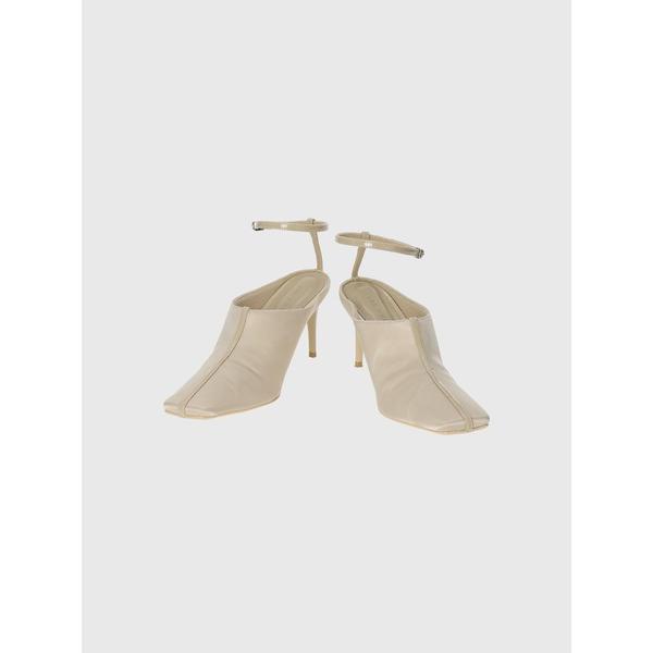 パンプス スクエアトゥアンクルストラップミュール