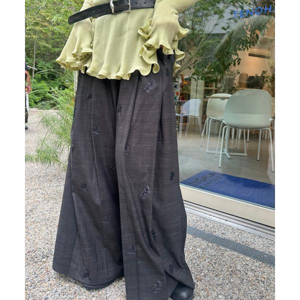 パンツ CHECK FLOWER PLEATS PANTS レディース