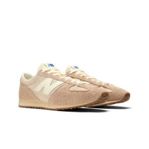 New Balance AURALE スエードシューズ ベージュ New Balance AURALE スエードシューズ ベージュ New Balance