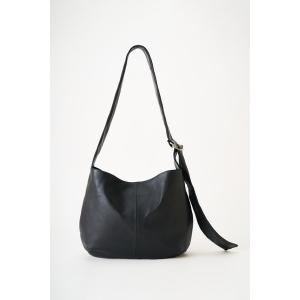 ショルダーバッグ バッグ 「ONE.ワンドット」 Large Shoulder Bag / 撥水レザー レディース メンズ
