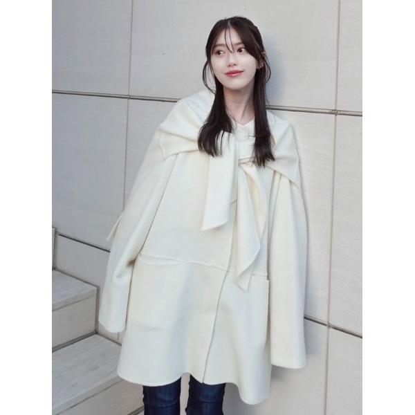 ジャケット ノーカラージャケット マフラー付ノーカラーリバーミドルコート レディース