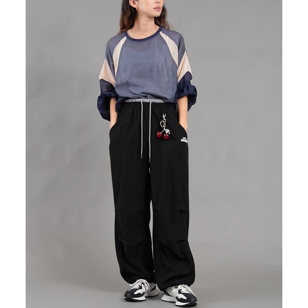 カーゴパンツ スェード＊裏毛Wインベルチェリーチャーム・リボンチャーム付パラシュートパンツ レディー...