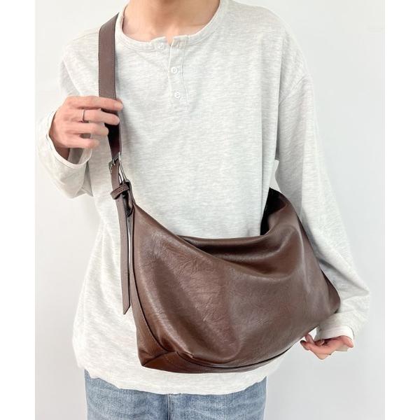 ショルダーバッグ MOON SLOUCHくったり三日月ショルダー メンズ レディース