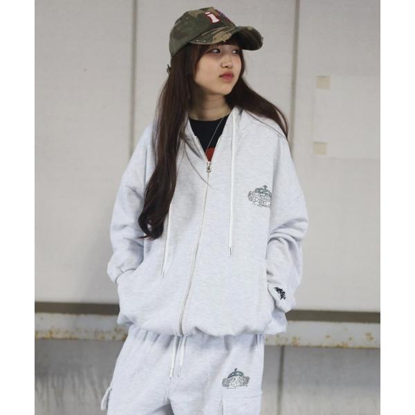 パーカー 「2サイズ展開　/　UNISEX　」ATMARK クラウンロゴラインストーンスウェットジッ...