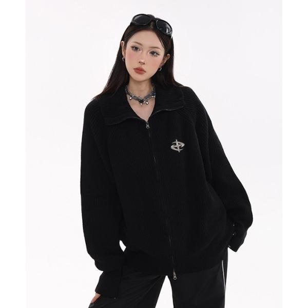 ニット セーター 「MASHIRO」ルーズシルエットハイネックジップニット Y2K バッジ付き（MA...