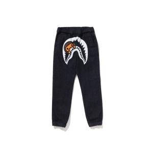 A BATHING APE（アベイシングエイプ） パンツ BAPE EMBLEM DENIM PRINT