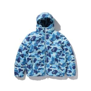 A BATHING APE（アベイシングエイプ） パーカー SCREEN CAMO SHARK