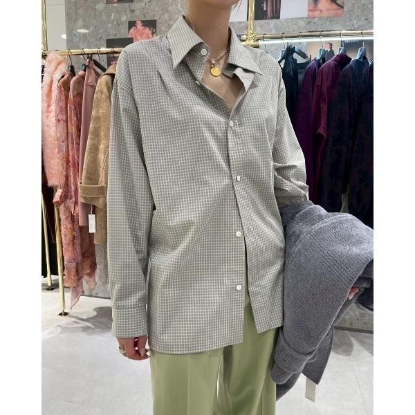 ブラウス シャツ プラッドバックボタンディテールシャツ / Plaid Back-Button De...