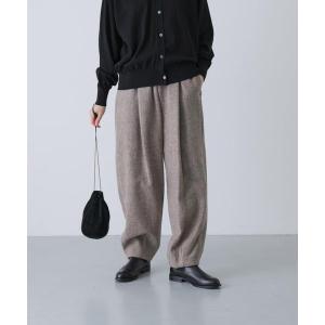 パンツ Wool tapered pants レディース