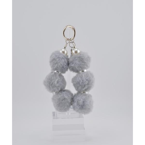 「eY」Marshmallow Pom Ball Wrist Strap