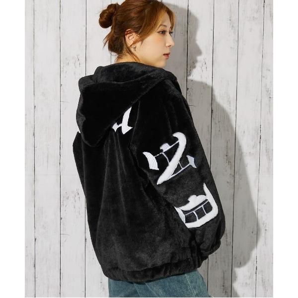 ブルゾン アウター 「バックロゴ×ボリュームフード」レディース ファーブルゾン ジップアップ 秋冬 ...