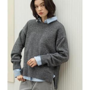 リラクシーなクルーネックニット