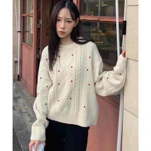 ニット セーター ハート刺繍ケーブルニット レディース