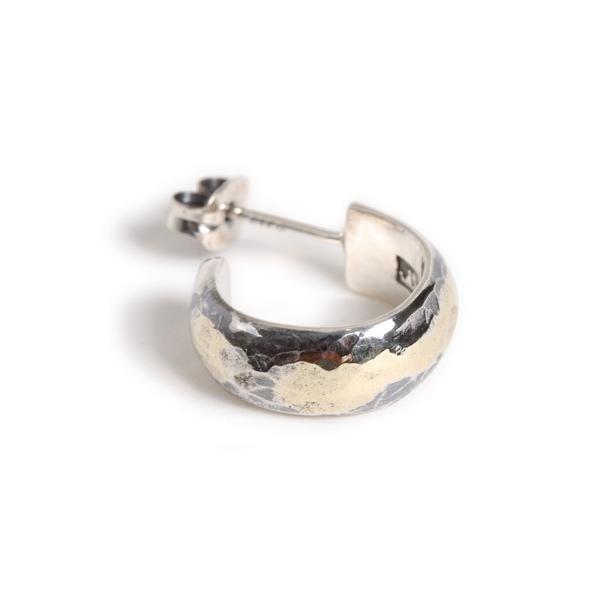 ピアス ピアス/バックホールマーク/ハンマードフィニッシュ/ゴールドダスト/甲丸 メンズ レディース