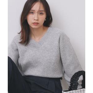 Vネックボクシーパフニット