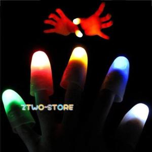 玩具 マジック 光る指 2本セット フィンガーライト LED 光の玉を操るマジック 柔らかい指のおもちゃ 点滅手袋 面白グッズ  マジック挑戦 パーティー イベント｜ztwo-store