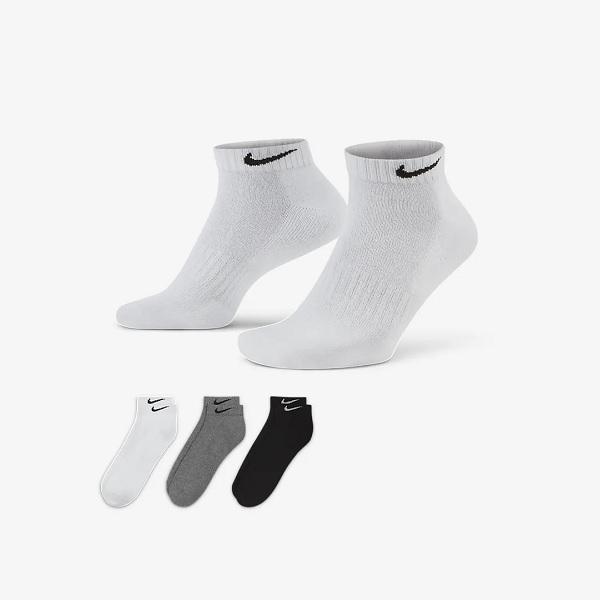 【全品P3倍+最大2000円OFFクーポン】ナイキ NIKE メンズ レディース 靴下 3足組 3P...