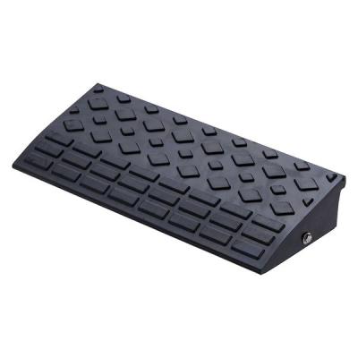 ゴム製 段差プレート ストレート 長さ 60cm×奥行 25cm×高さ 9.5cm 1個 現場のチカラ オリジナル