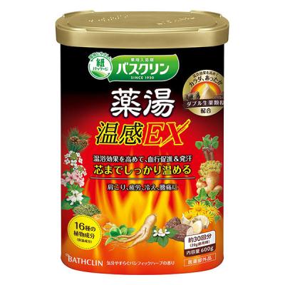 LOHACO - バスクリン 薬湯 温感EX パシフィックハーブの香り 600g お湯