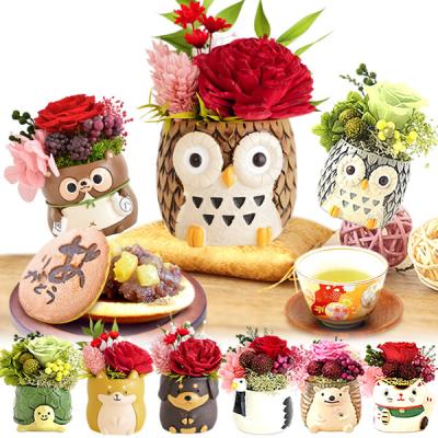 誕生日 プレゼント ギフト 女性 花 プリザーブドフラワー お菓子 スイーツ 花とスイーツ 和菓子 ふくろう 犬 猫 男性 ケース入り 50代 60代 70代 80代