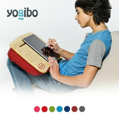 タブレットもノートPCもリラックスして楽しめる。ラップトップデスク Traybo2.0（トレイボー2.0） Yogibo ヨギボー 机 膝上テーブル