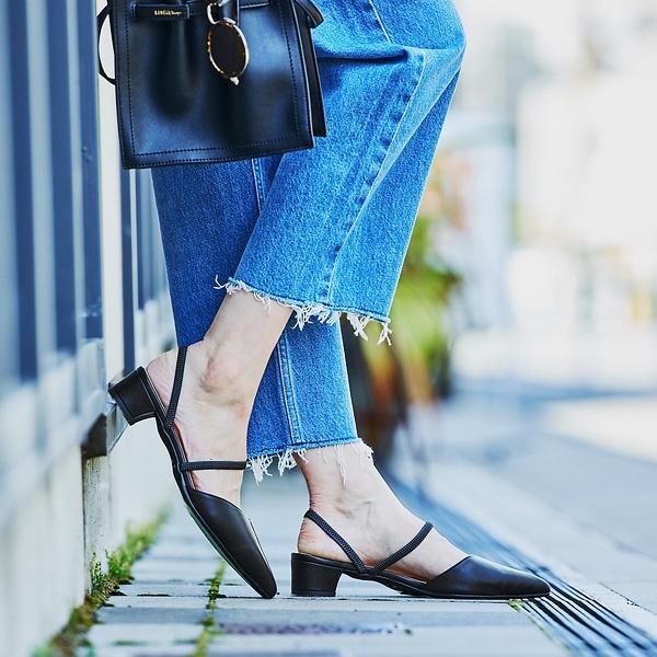 Au BANNISTER 【2WAYデザイン】マルチストラップパンプス : マルイ