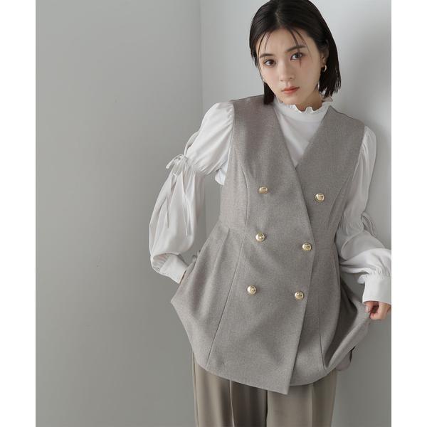 【美品】NATURAL BEAUTY BASIC メタルボタン ペプラム ジレ メタルボタンペプラムジレ | NATURAL BEAUTY BASIC（ナチュラル