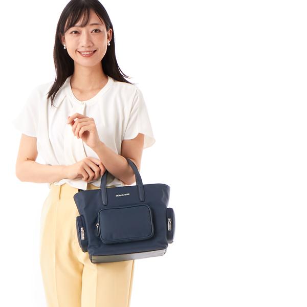 MICHAEL KORS（マイケルコース） KHAI カーゴ ポケット トート 