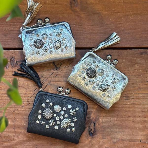 ペルケ コンチョ 二つ折り財布 ペルケ perche マルチスタッズがま口二つ折りウォレット （BK