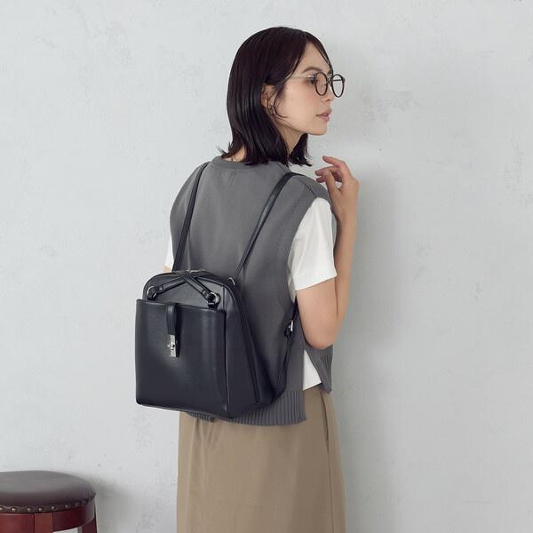 MONO COMME CA（モノコムサ） ひねり金具 2WAY トートリュック
