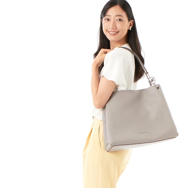 MICHAEL KORS（マイケルコース） CHRISTINA ぺブル レザー ショルダー