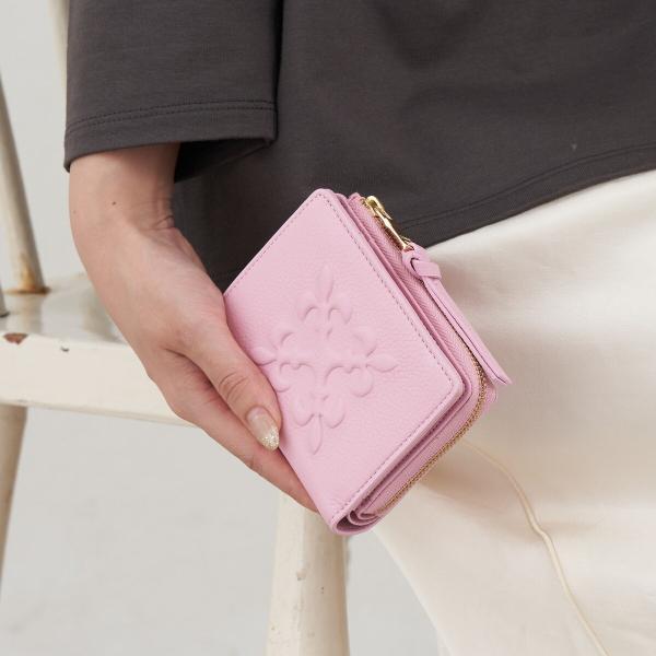 russet（ラシット） エンボスモノグラムハーフウォレット(SO-437