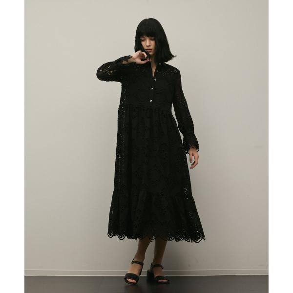 カットワーク刺繍ワンピース