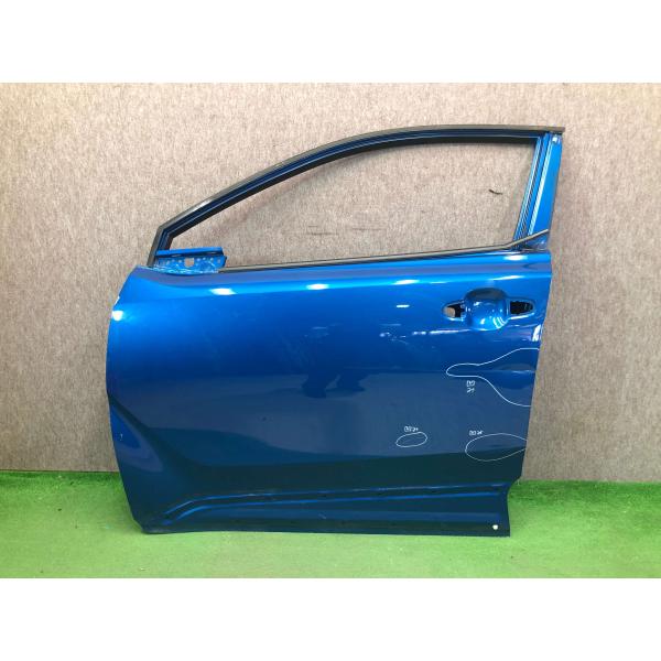 39 C-HR 左フロント 左リア ドアプロテクタモール 純正 ZYX10 トヨタ C-HR/CHR 純正 左 フロントドア ZYX10/ZYX11/NGX10/NGX50
