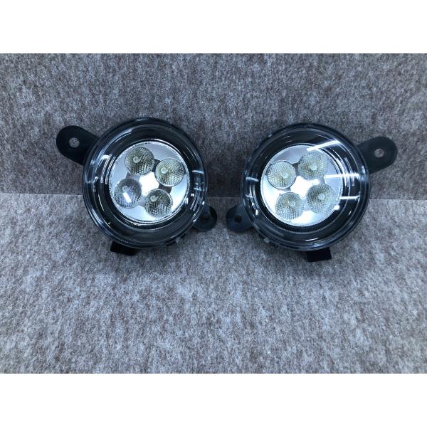 磨き済み ルノー トゥインゴ 左右フォグランプ 左右セット LED T066