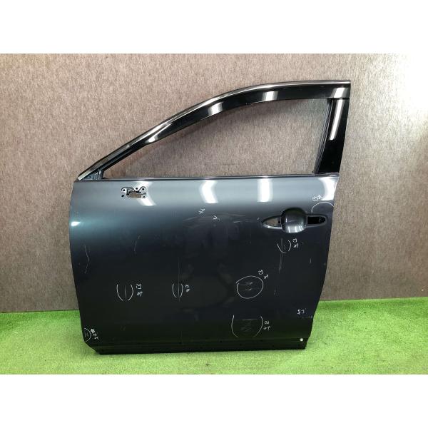 1UPJ-26531320]ハリアー(MXUA80)左後ドア 43R-00150 中古