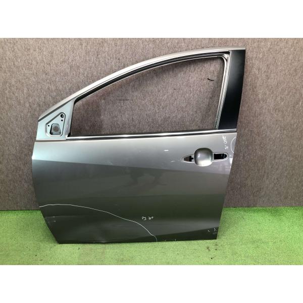 MXPH10/MXPH15/MXPA10/MXPA15 ヤリス/ハイブリッド 純正 左フロント 