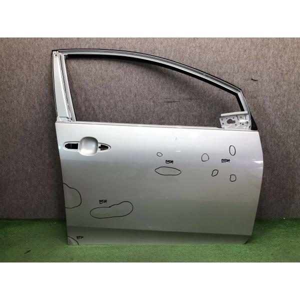 トヨタ プリウス 50系 純正 右フロントドア PHV/ZVW50/ZVW51/ZVW55