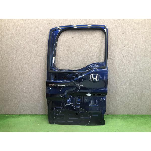 ステップワゴン　RP1 左側　リアドア　(17) ホンダ ステップワゴン RP系 純正 リアゲート/バックドア RP1/RP2/RP3