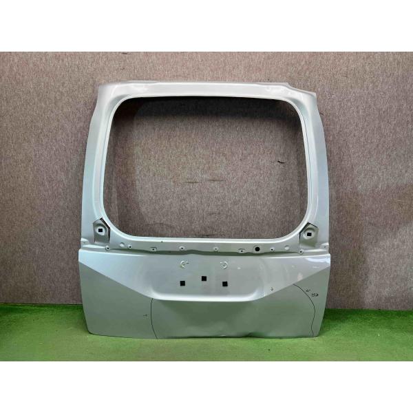 セレナ ハイウェイスター　C28 リアゲート　90010 7DA0A(10) 09428_1d25122018
