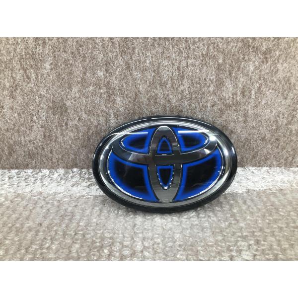 磨き済み ZVW50/ZVW51/ZVW55 前期 プリウス フロントエンブレム 53141