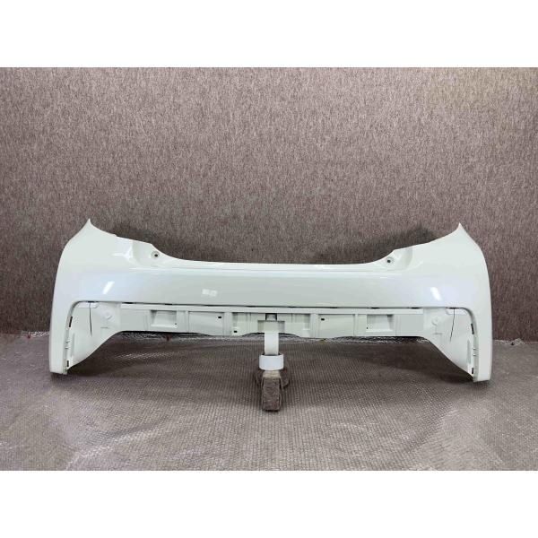 トヨタ ヴィッツ RS GRスポーツ G's NCP130/NHP130 後期 純正 リア