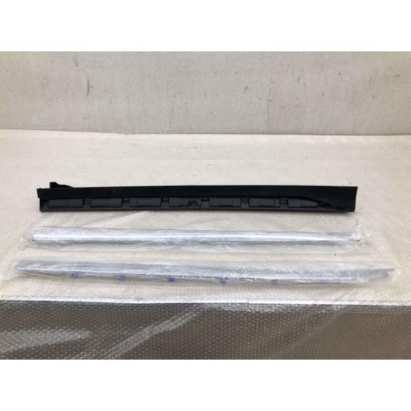 未使用品 モデリスタ アルファード 30系？ フロントドアパネルメッキ