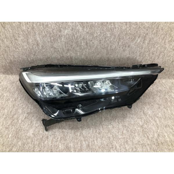 ホンダ ヴェゼル RV3 RV4 RV5 RV6 右 ヘッドライト LED STANLEY W5884