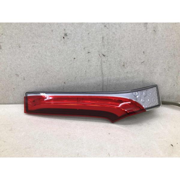 美品 磨き済み フィット ハイブリッド GP5 純正 フィニッシャーランプ