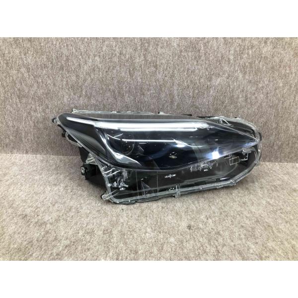 MXPB10 MXPJ10 15 LED ヤリス クロス ヘッド ライト ランプ レンズ KOITO 52-325 右 09428_1ha24080613