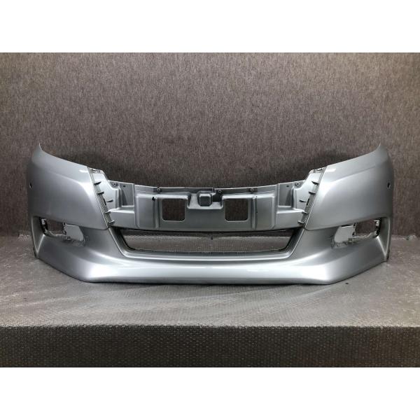 トヨタ ウィッシュ ZGE20W/ZGE25W 後期 純正 フロントバンパー 52119