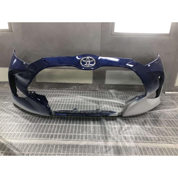 サフェーサー済み ヤリス ハイブリッド KSP210/MXPH10 