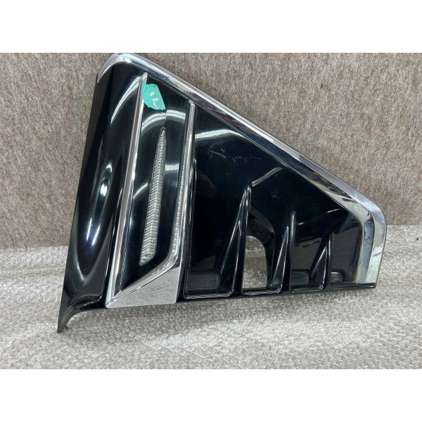 ヴォクシー ZS ZRR80W 後期 純正 フォグカバー 右 フロントバンパー