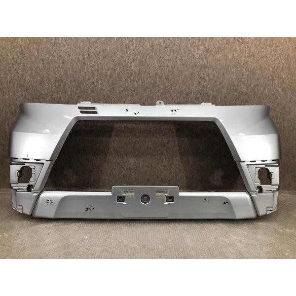 ダイハツ ハイゼット カーゴ S321V S331V 純正 フロントバンパー 52119